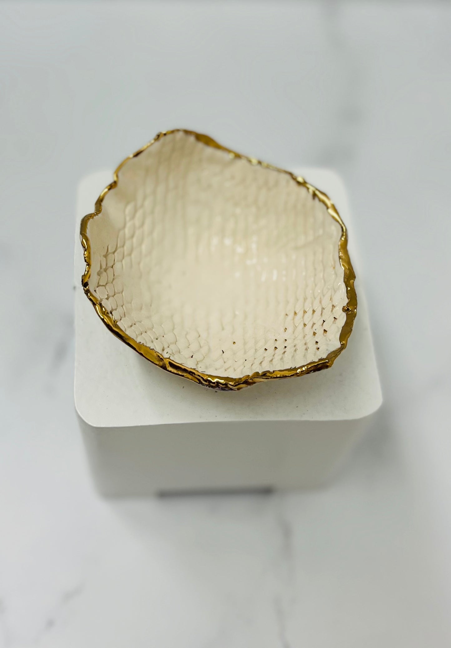 White/Gold Luster Torn Edge Dish